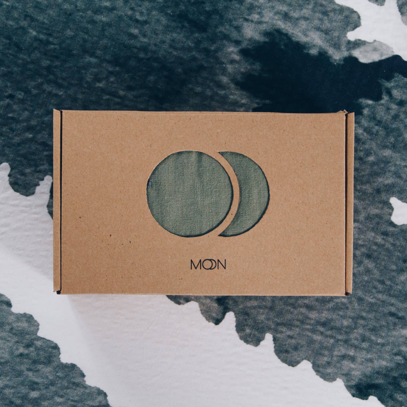 Green Moon Ring Sling delivered in eco packing